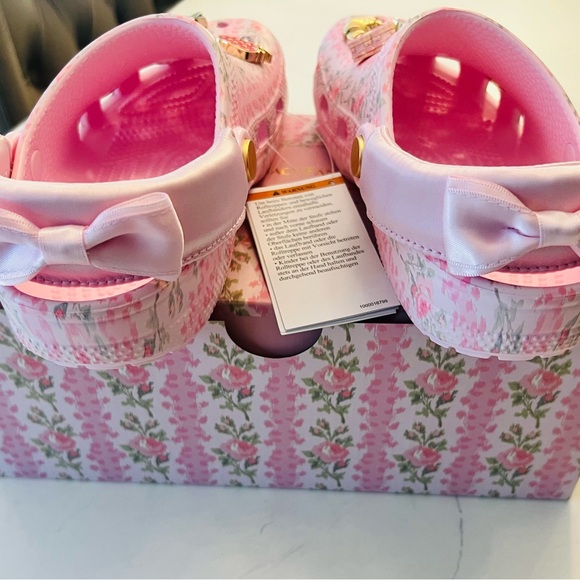 CROCS Kids Pink Love Shack Fancy - Picture 4 of 6